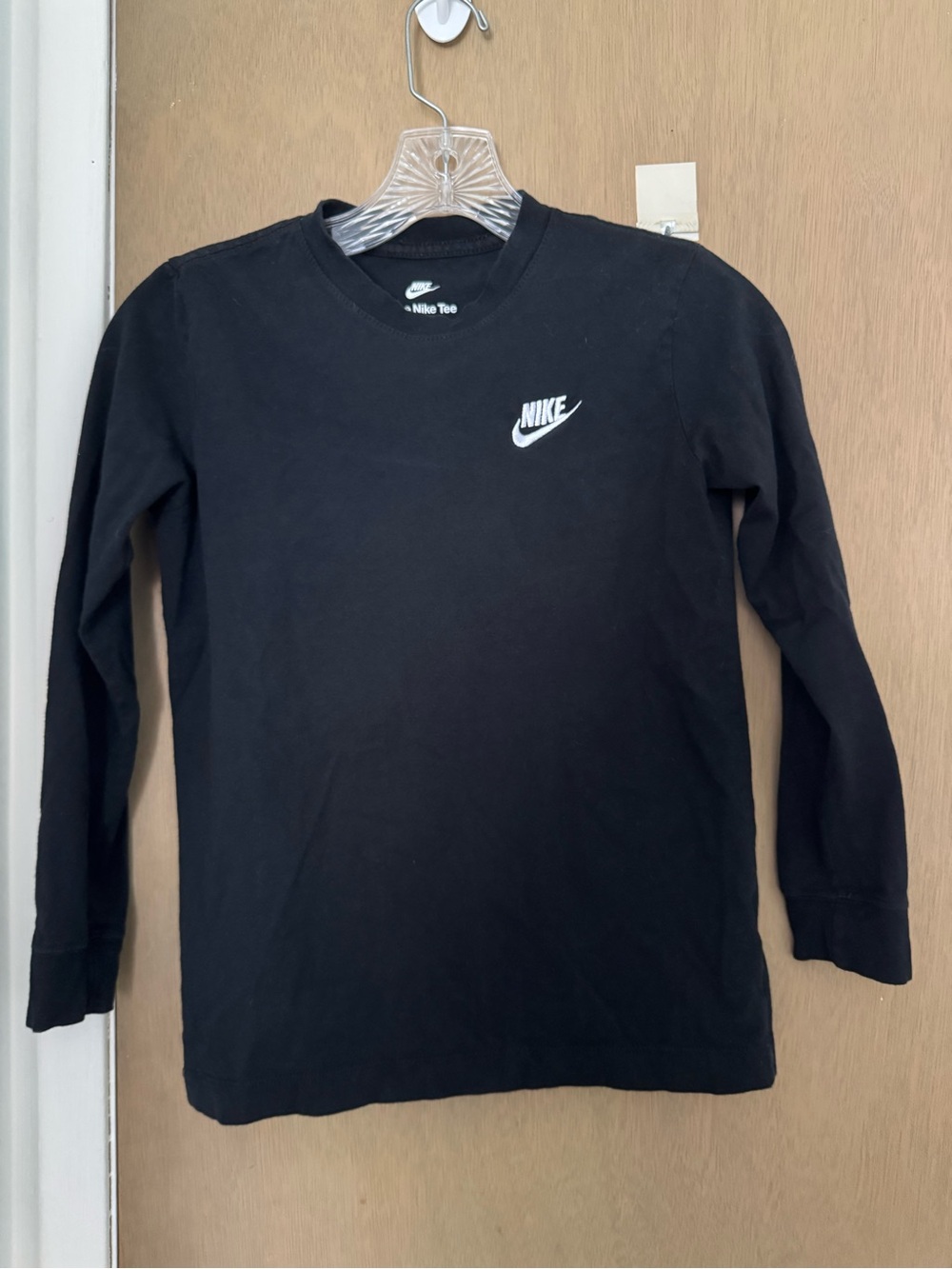 Nike Boys Black Long Sleeve Shirt Youth Medium